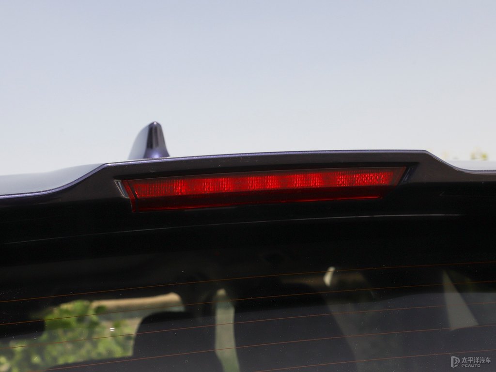 寶石藍(lán)漢蘭達(dá)車尾外觀圖片