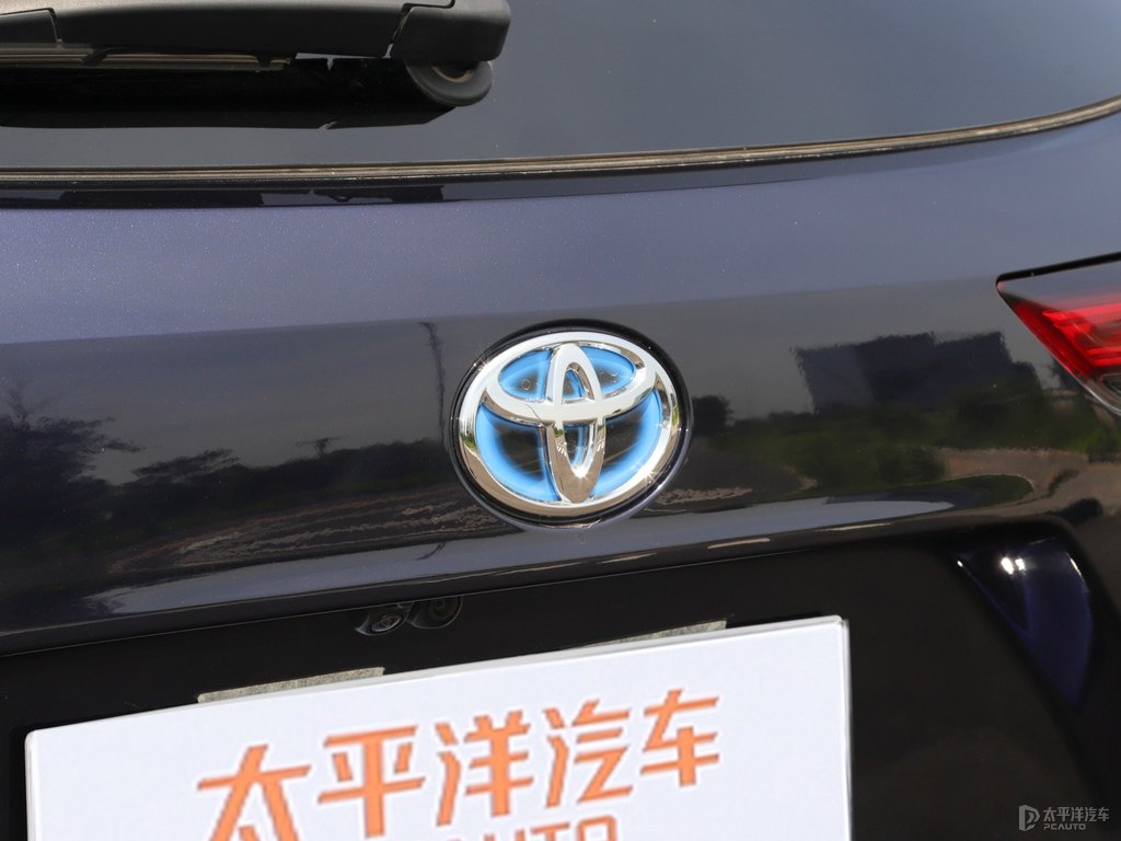 寶石藍(lán)漢蘭達(dá)車尾外觀圖片