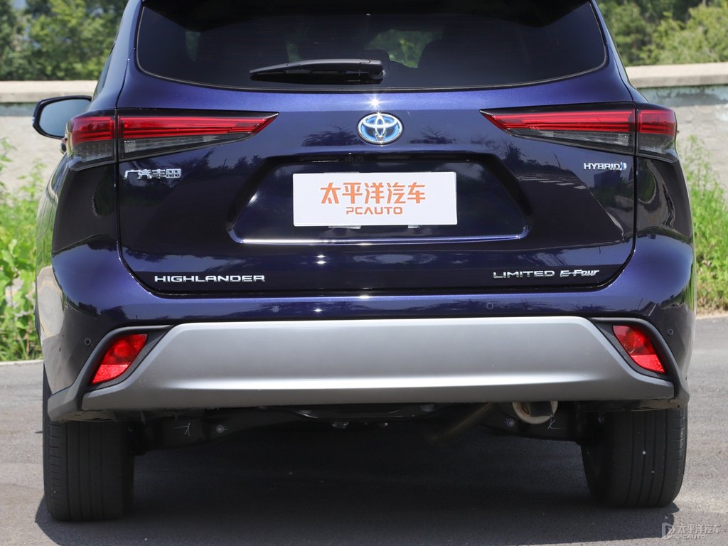 寶石藍漢蘭達車尾外觀圖片