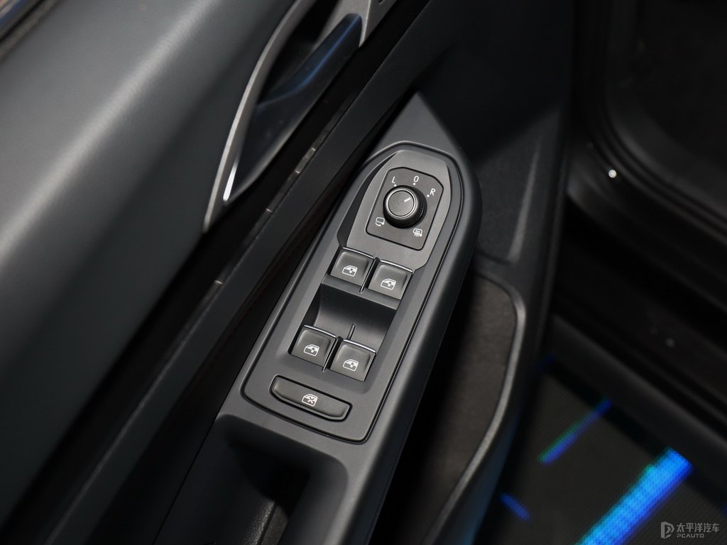iʯڸߠGTI܇(ni)DƬ