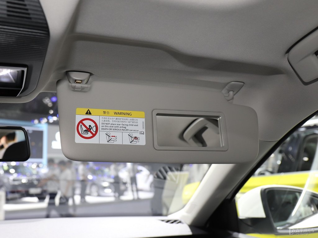 納米白明銳車廂內(nèi)飾圖片