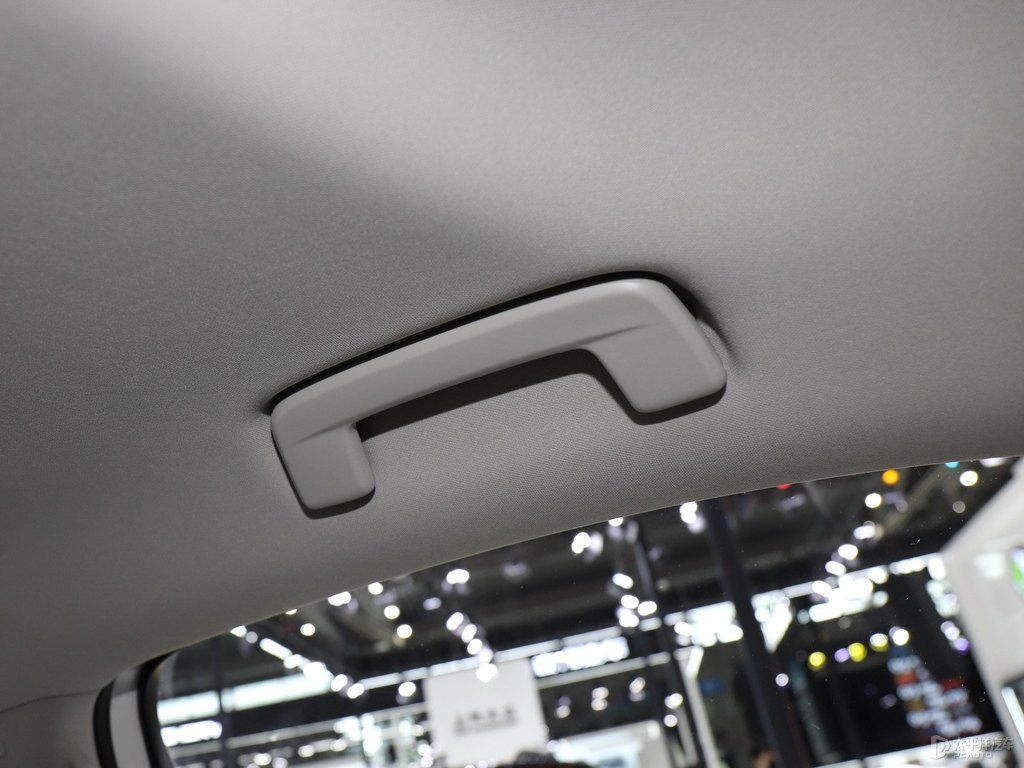 納米白明銳車廂內(nèi)飾圖片