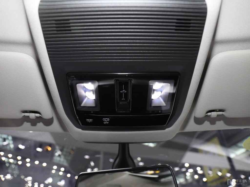 納米白明銳車廂內(nèi)飾圖片