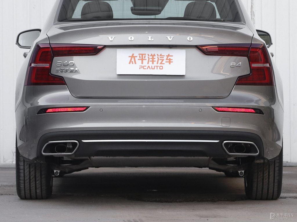 海巖灰沃爾沃S60車尾外觀圖片