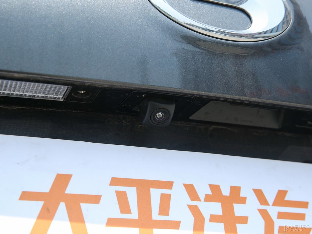 貝尼塔灰傳祺GS4車尾外觀圖片