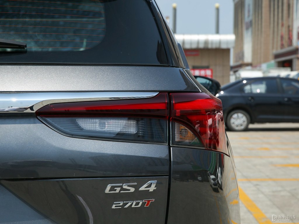 貝尼塔灰傳祺GS4車尾外觀圖片