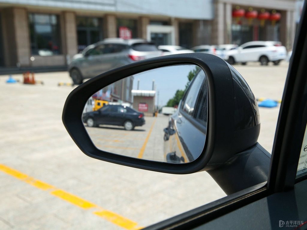 貝尼塔灰傳祺GS4車身外觀圖片