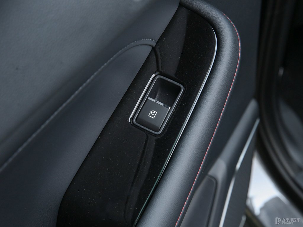 貝尼塔灰傳祺GS4車廂內(nèi)飾圖片