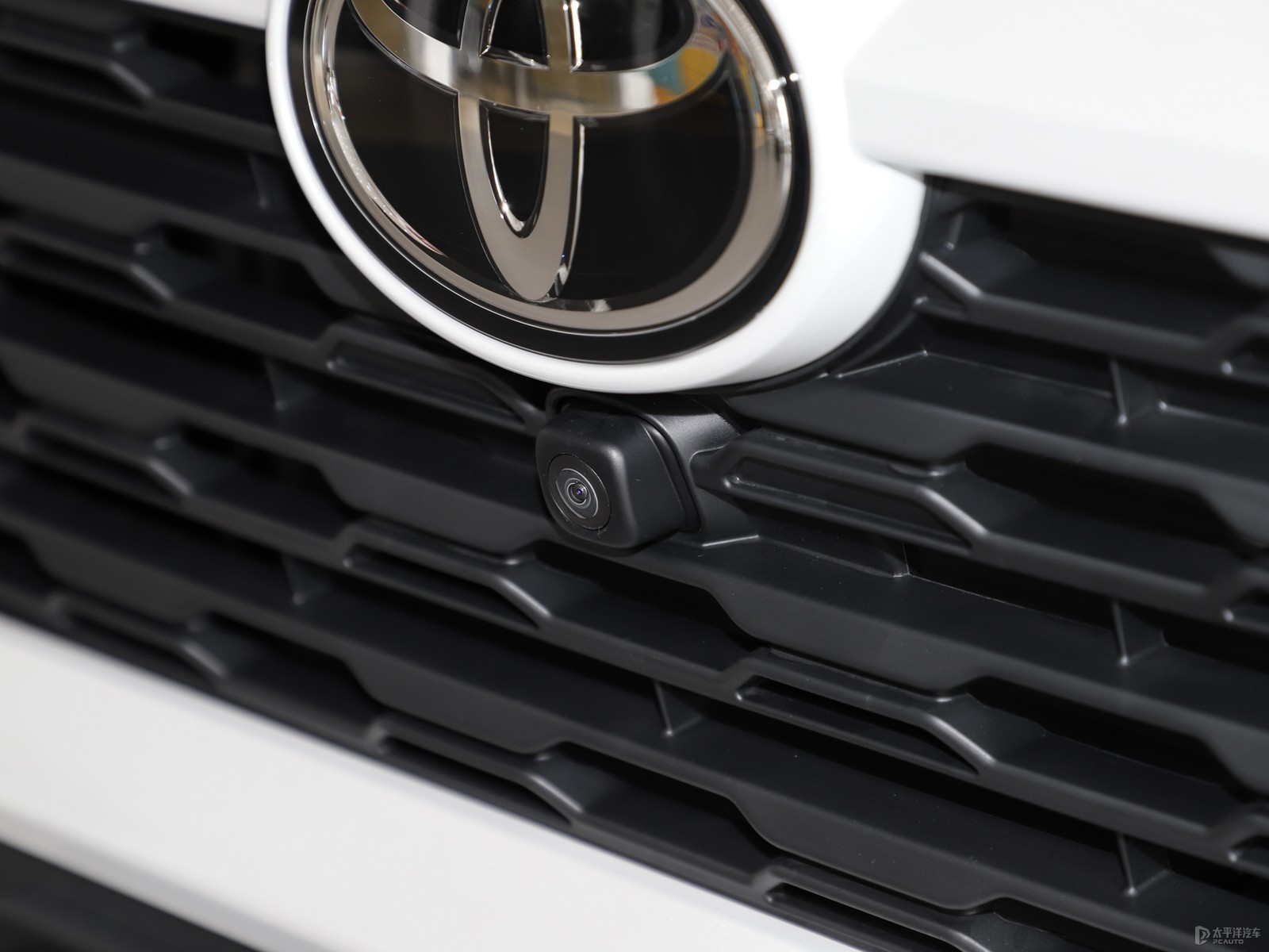 RAV4榮放外觀高清大圖