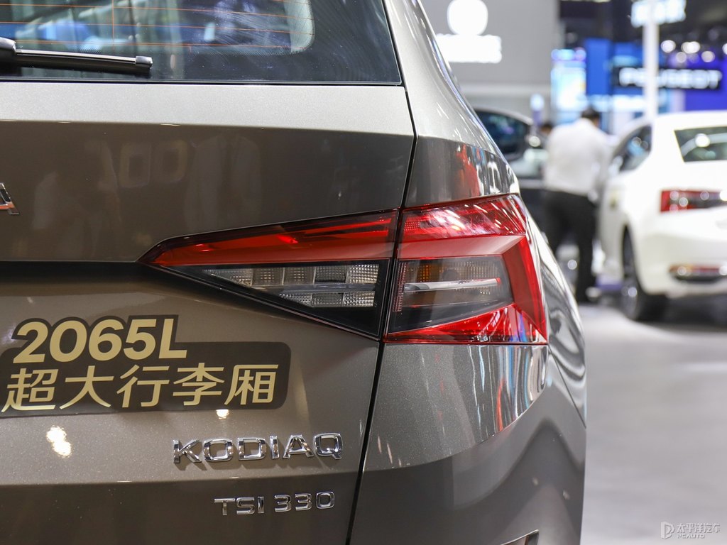 星夜灰柯迪亞克車尾外觀圖片