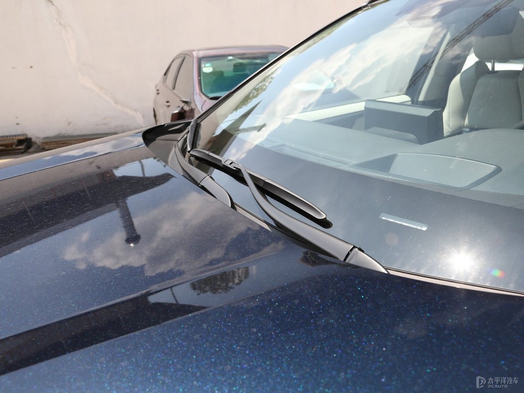 墨玉藍(lán)威蘭達(dá)車身外觀圖片
