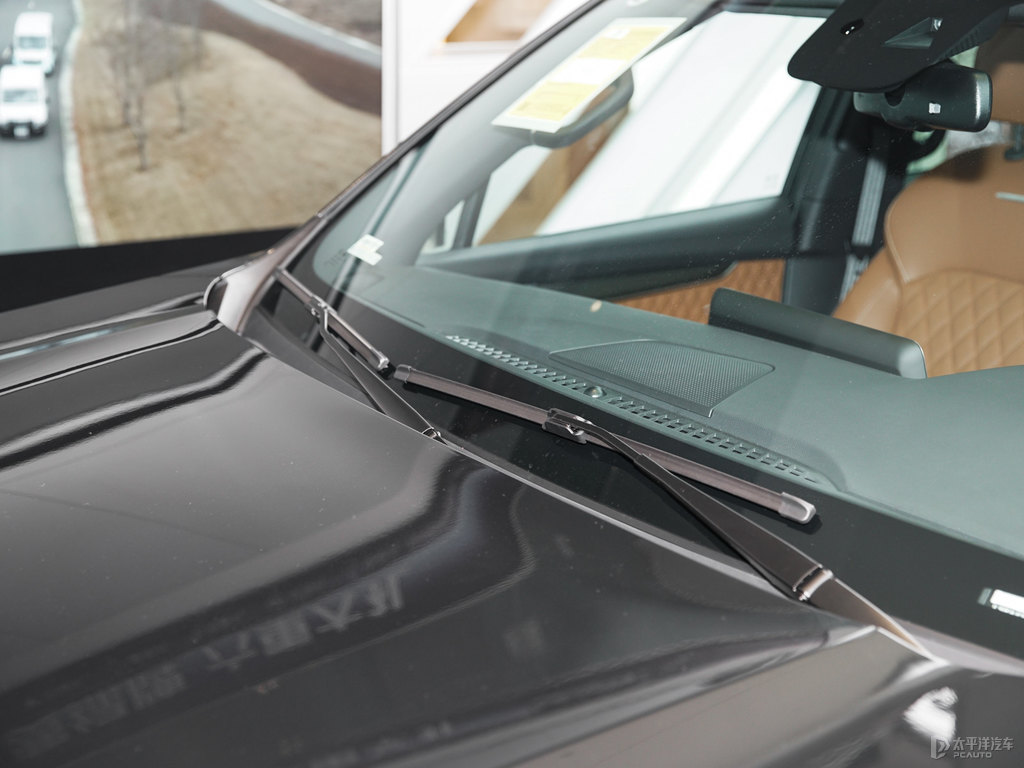 ʯͨMAXUS D90 Pro܇^DƬ