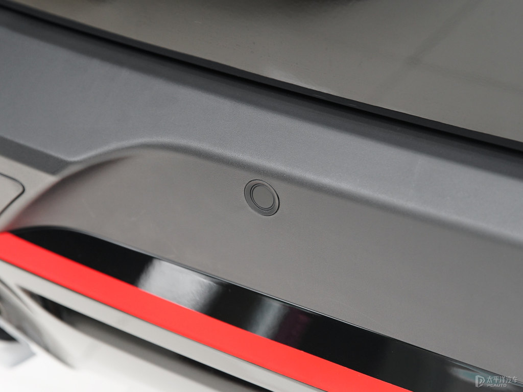 ʯͨMAXUS D90 Pro܇β^DƬ