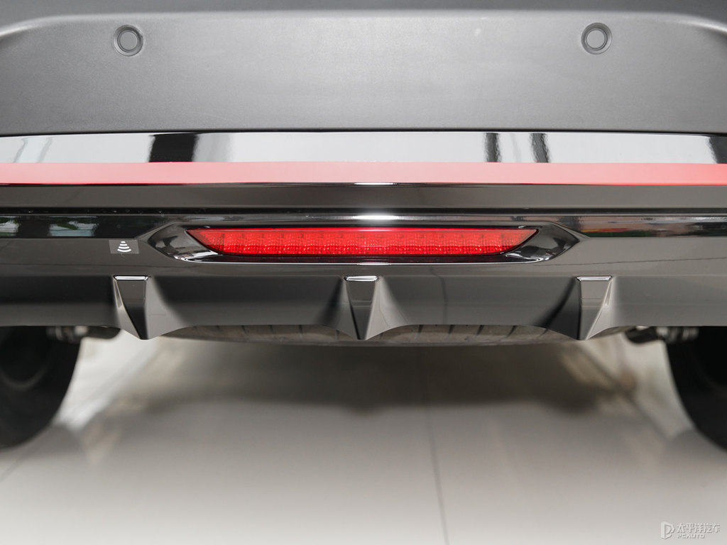 ʯͨMAXUS D90 Pro܇β^DƬ