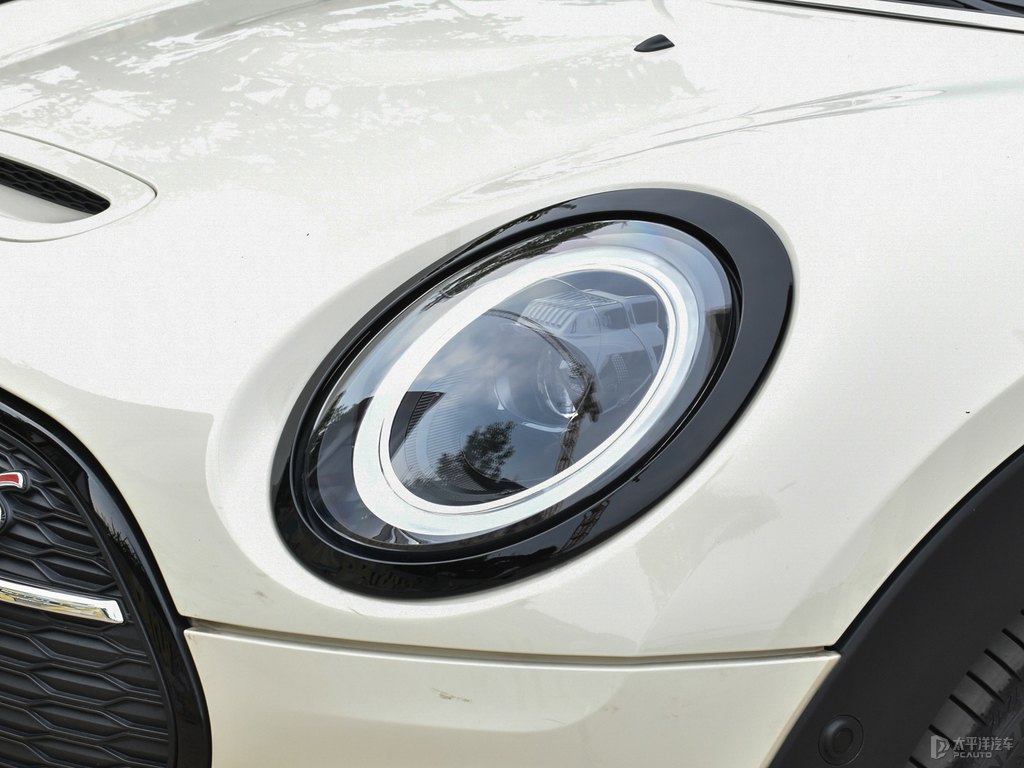 黑色/胡椒白MINI CLUBMAN車(chē)頭外觀圖片