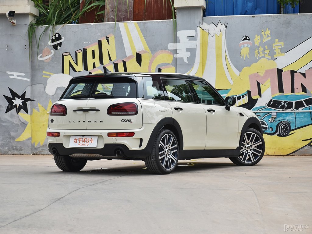 ɫ/MINI CLUBMAN܇^^DƬ