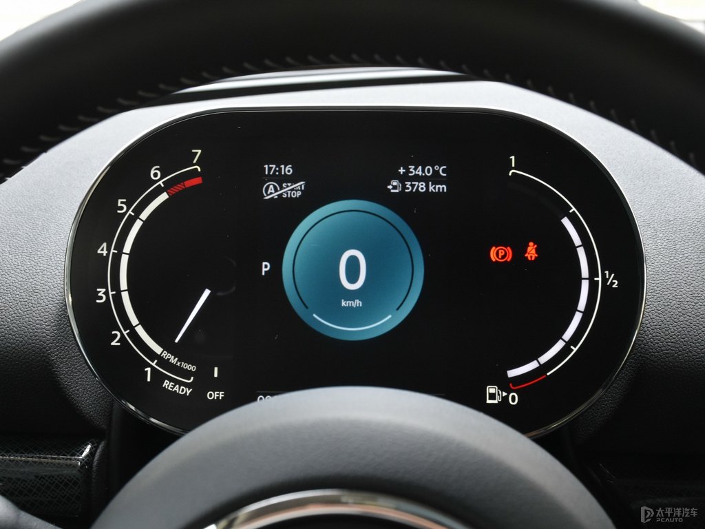 黑色/胡椒白MINI CLUBMAN中控內(nèi)飾圖片