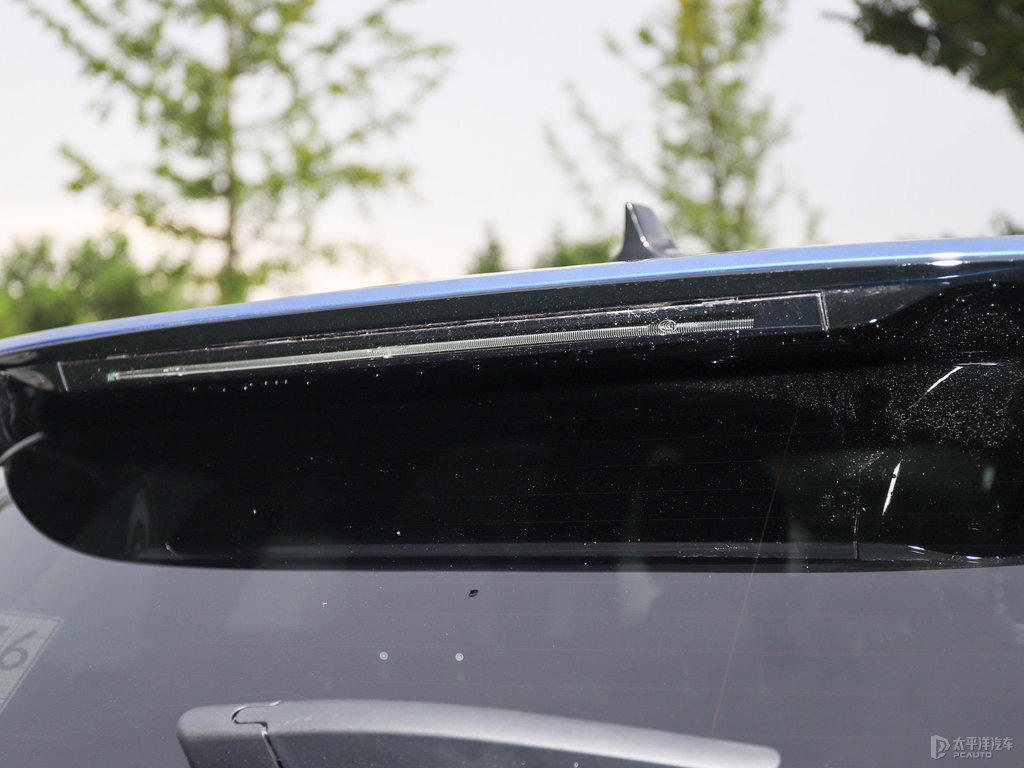 藝境藍(lán)冒險(xiǎn)家車(chē)尾外觀圖片
