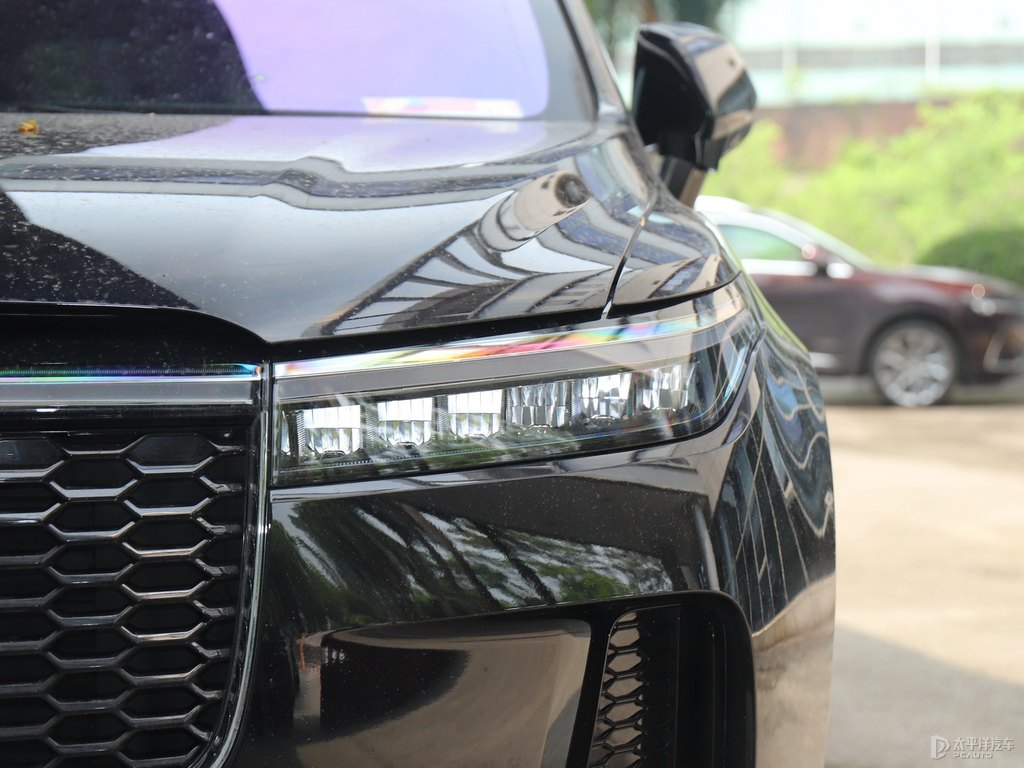 黑色理想ONE車頭外觀圖片
