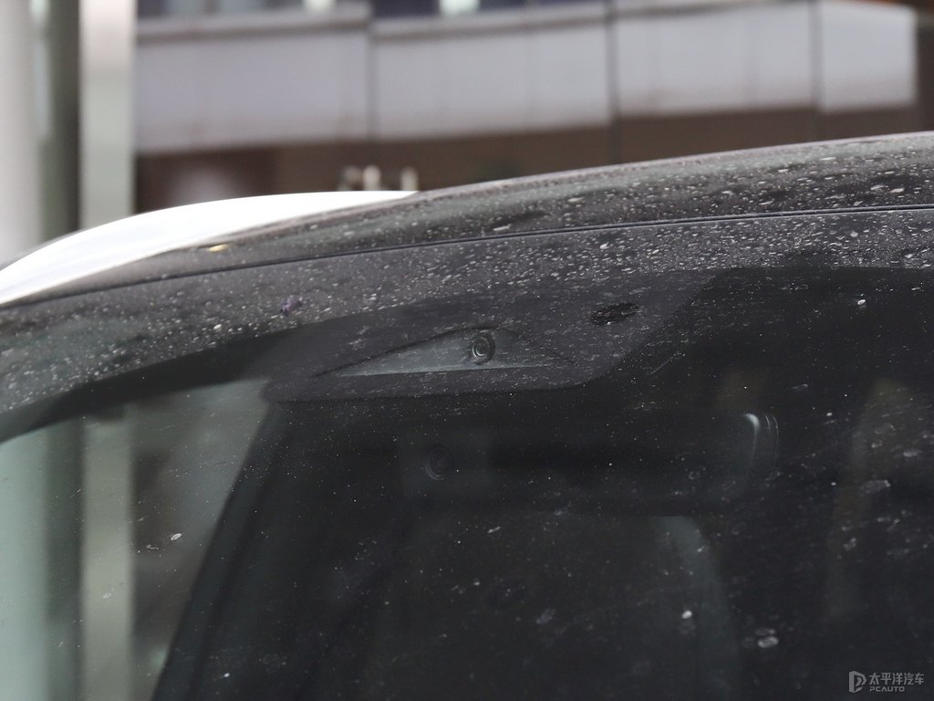 黑色理想ONE車身外觀圖片