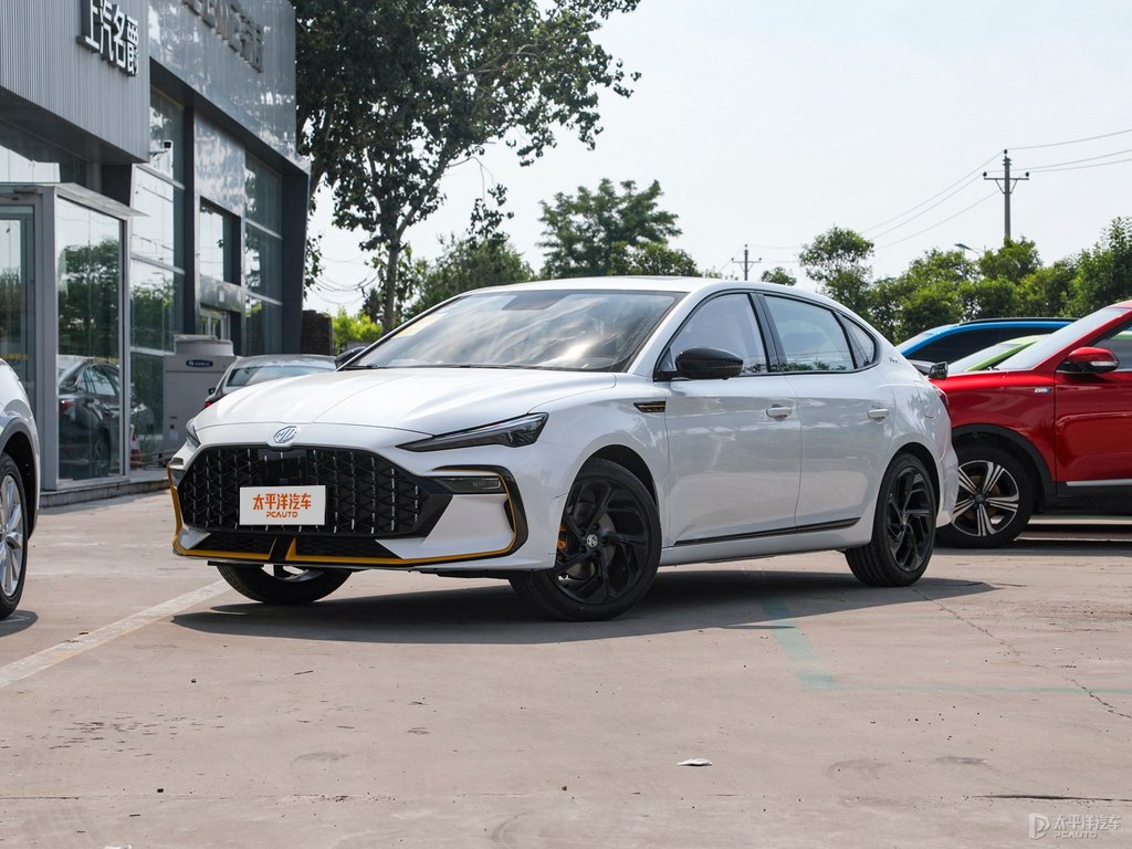 珠光白MG6整車外觀外觀圖片