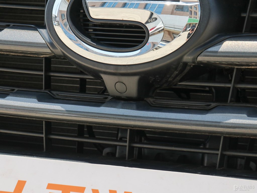 貝尼塔灰傳祺GS4車頭外觀圖片