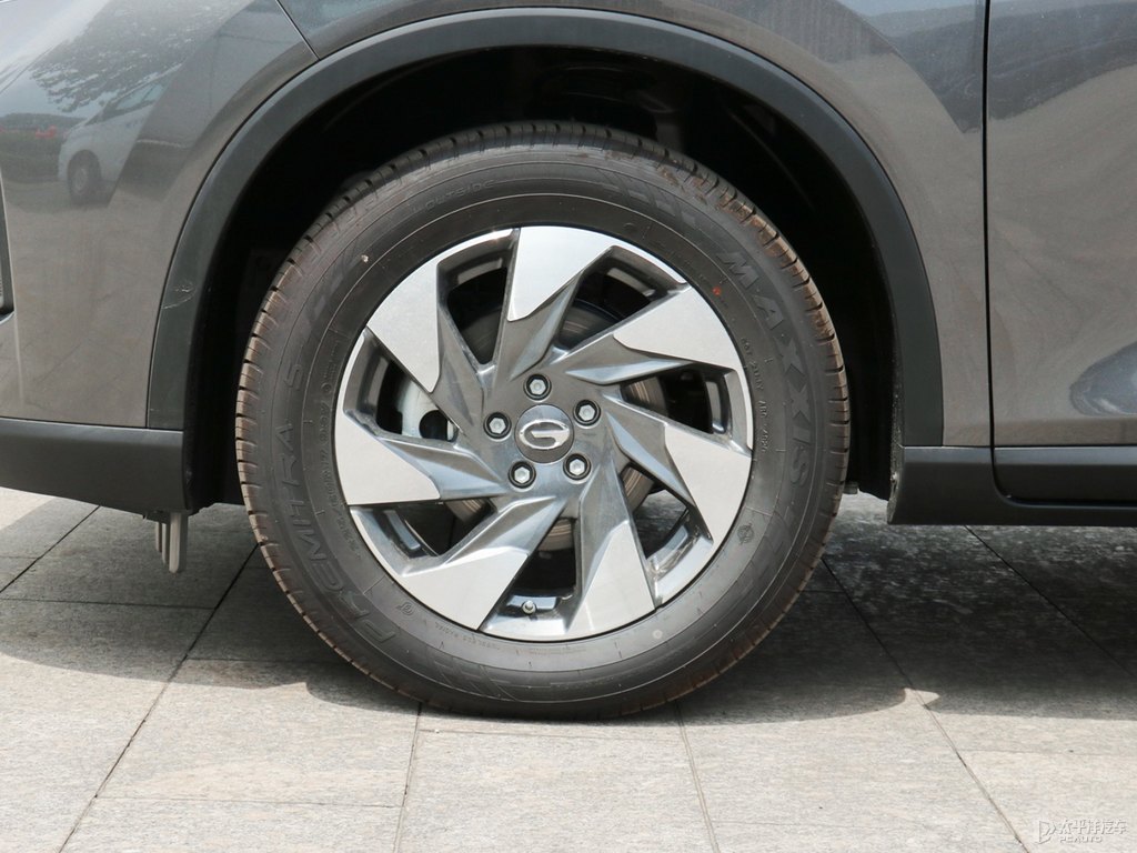 貝尼塔灰傳祺GS4車身外觀圖片