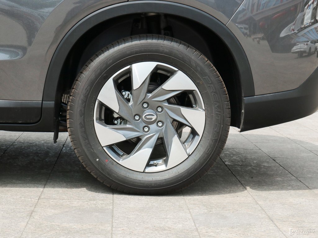 貝尼塔灰傳祺GS4車身外觀圖片