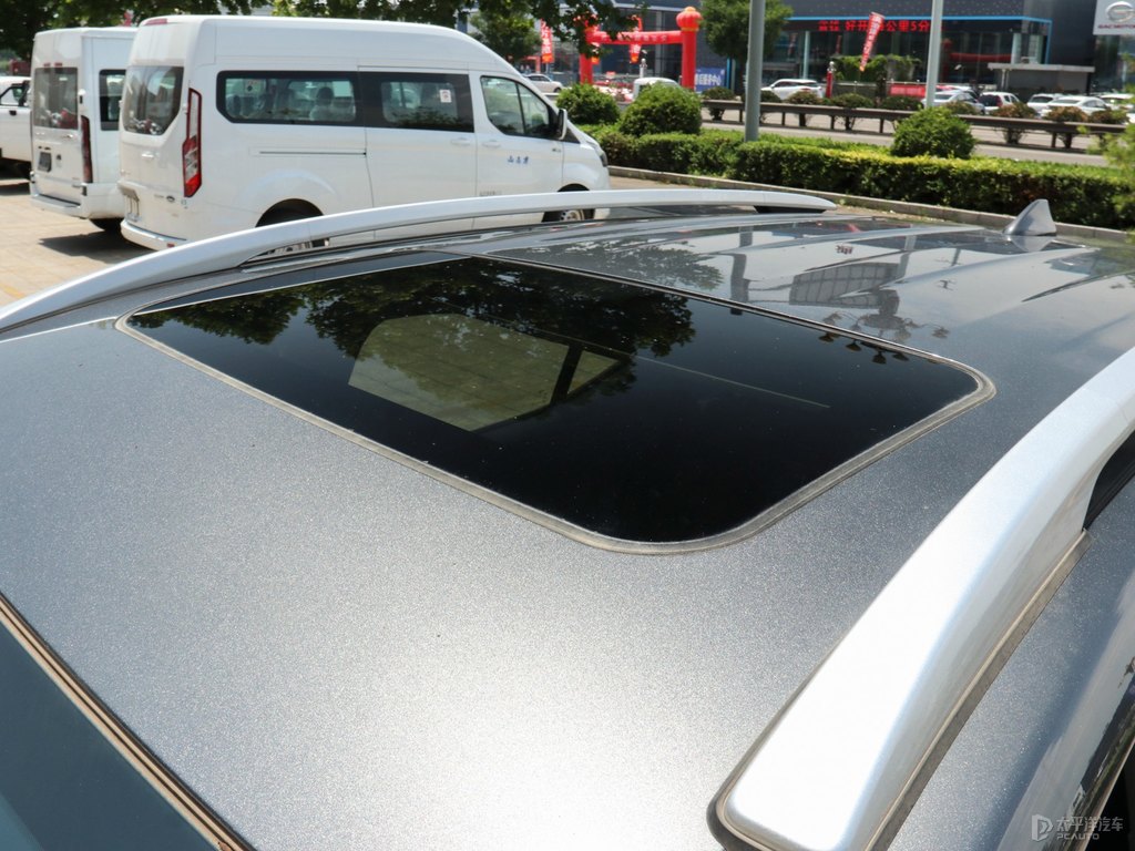 貝尼塔灰傳祺GS4車身外觀圖片