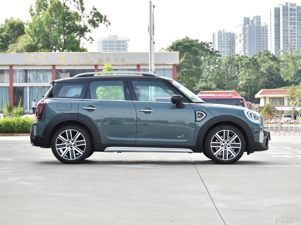 ȼMINI COUNTRYMAN܇^^DƬ