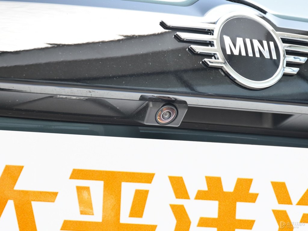 ȼMINI COUNTRYMAN܇β^DƬ