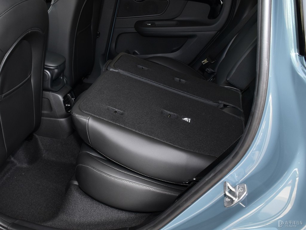 ȼMINI COUNTRYMAN΃(ni)DƬ