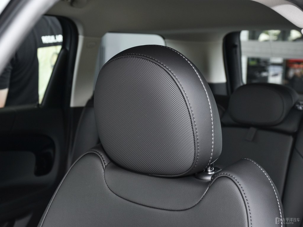 ȼMINI COUNTRYMAN΃(ni)DƬ