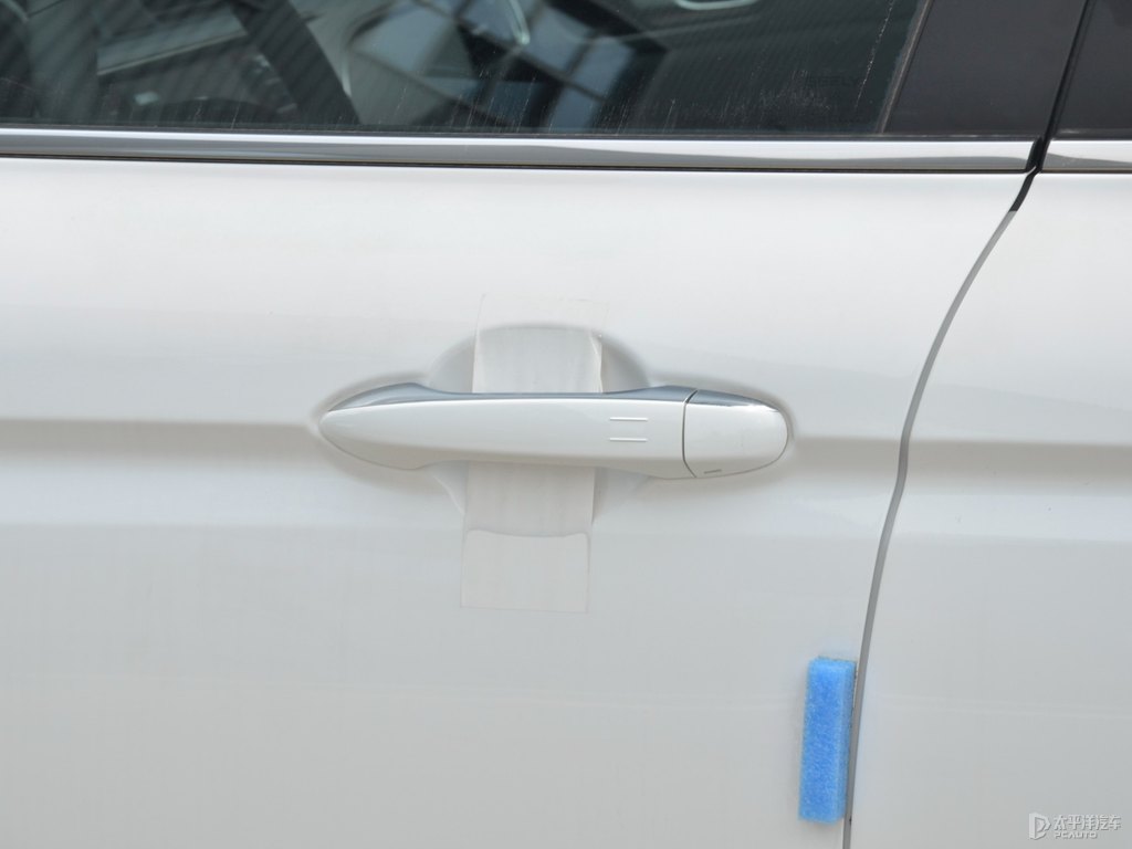 冰晶白帝豪GL車身外觀圖片