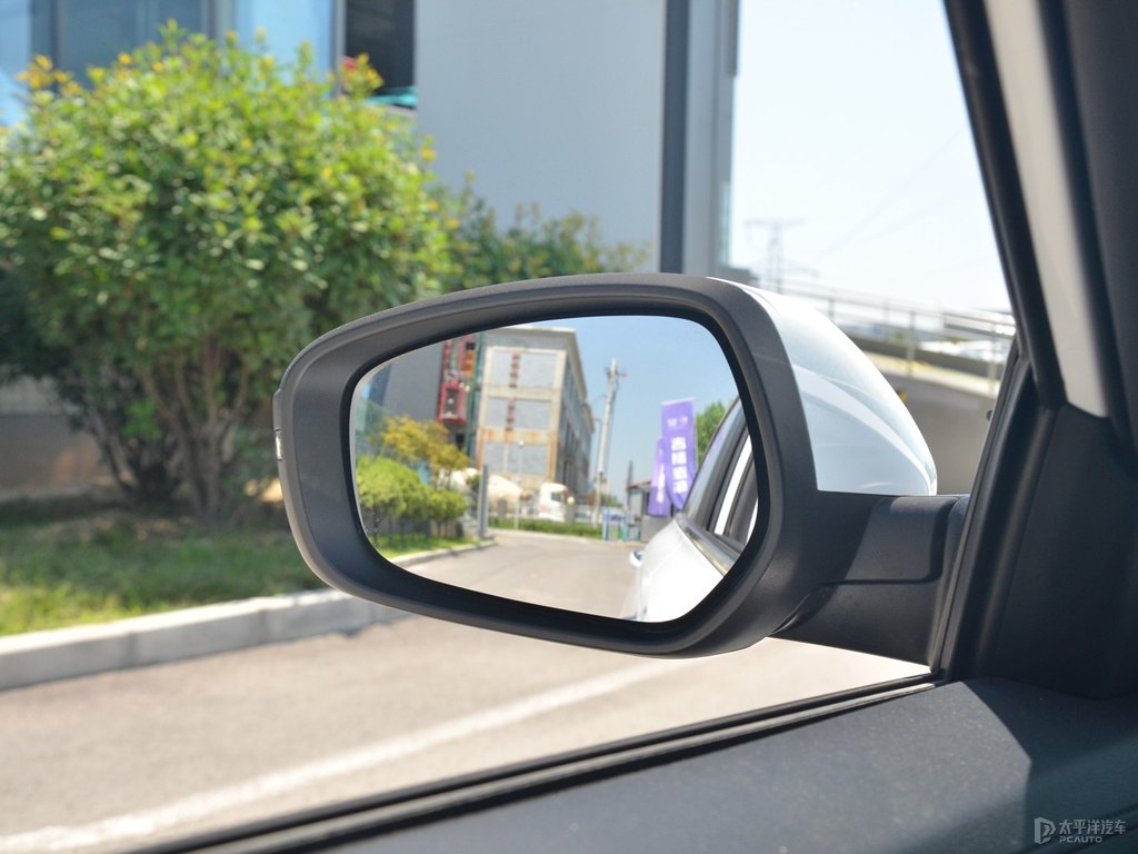 冰晶白帝豪GL車(chē)身外觀圖片
