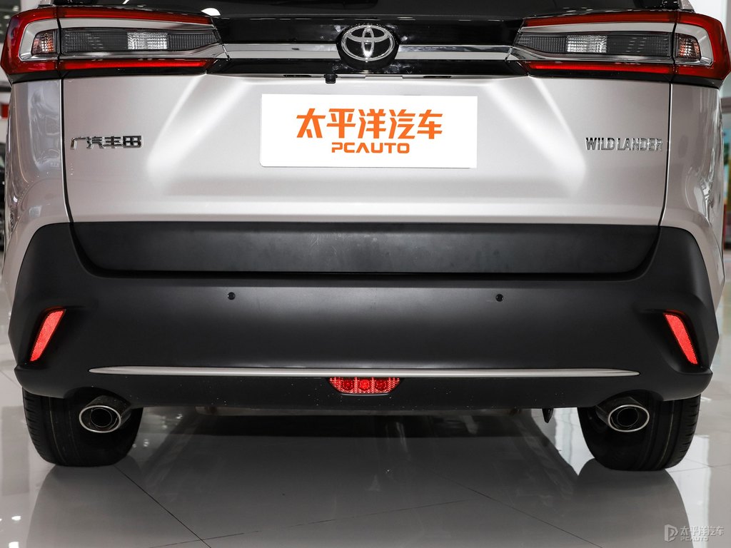 歐泊銀威蘭達車尾外觀圖片