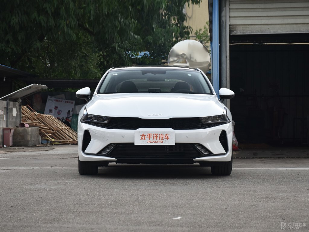 珍珠白起亞K5凱酷整車外觀外觀圖片