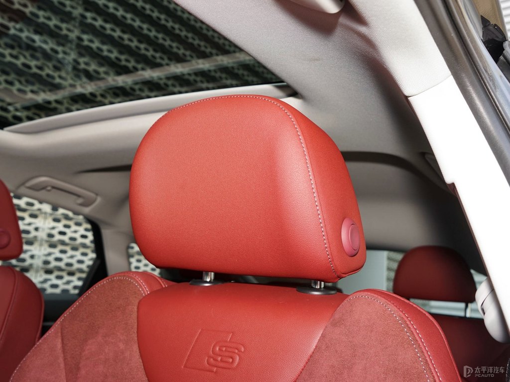天云灰奧迪Q3 Sportback座椅內(nèi)飾圖片