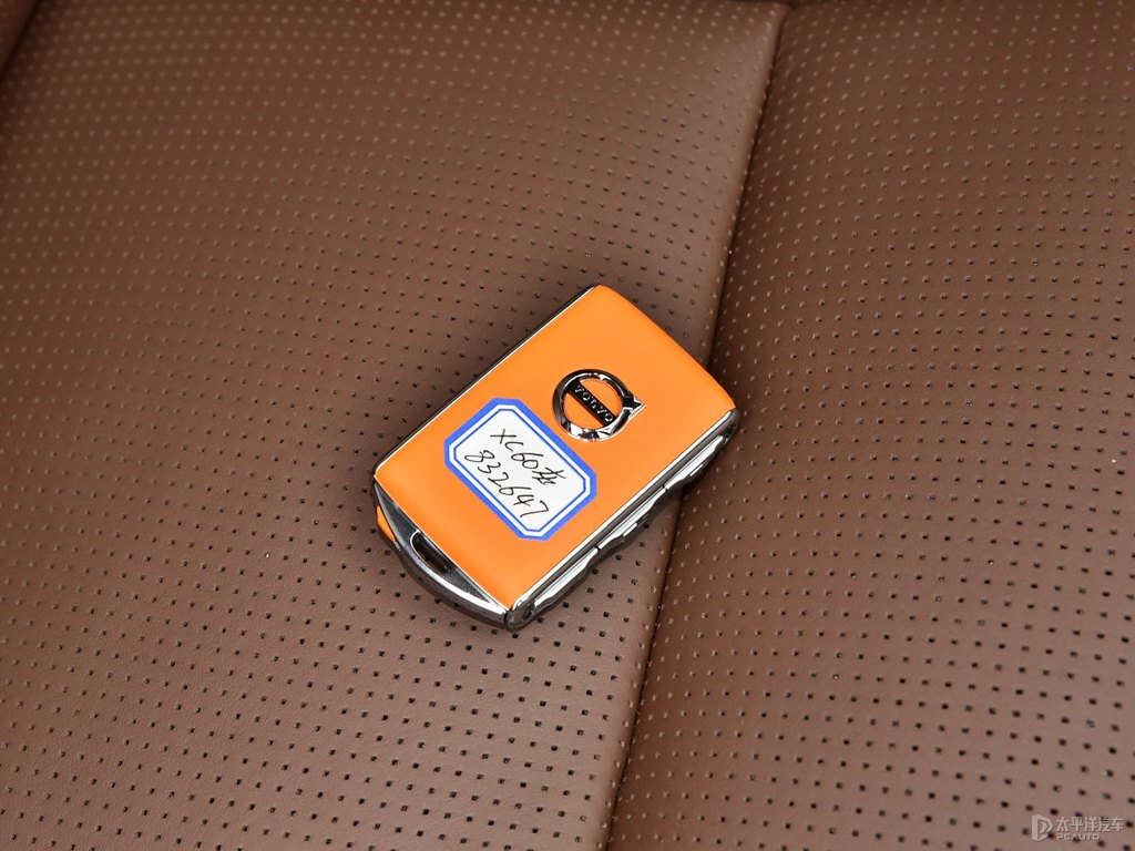 松林灰沃爾沃XC60新能源細節(jié)其它細節(jié)圖片