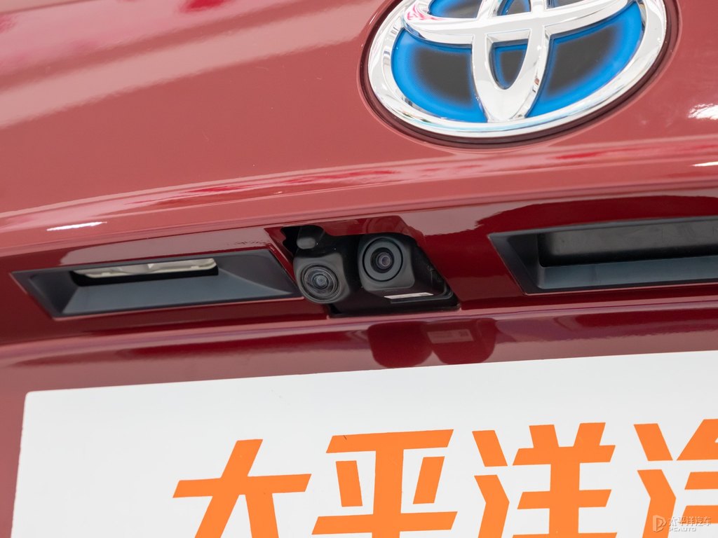 星鉆紅漢蘭達車尾外觀圖片