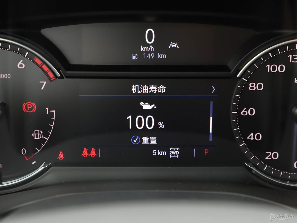 鉆白凱迪拉克XT6中控內飾圖片