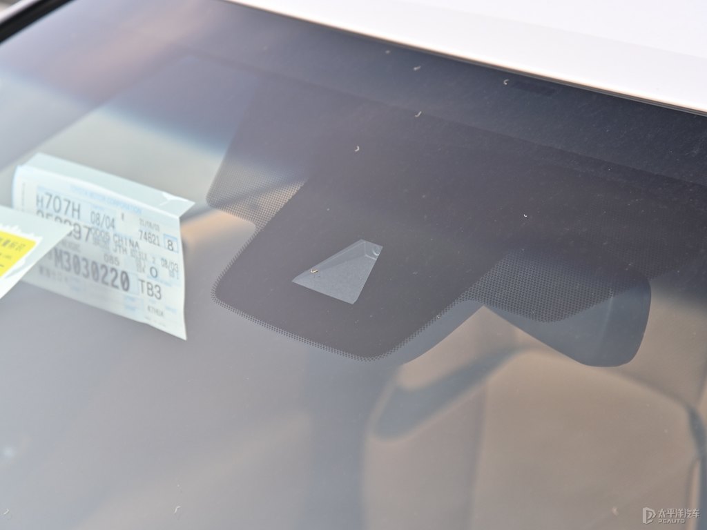 超音速石英白雷克薩斯ES車身外觀圖片