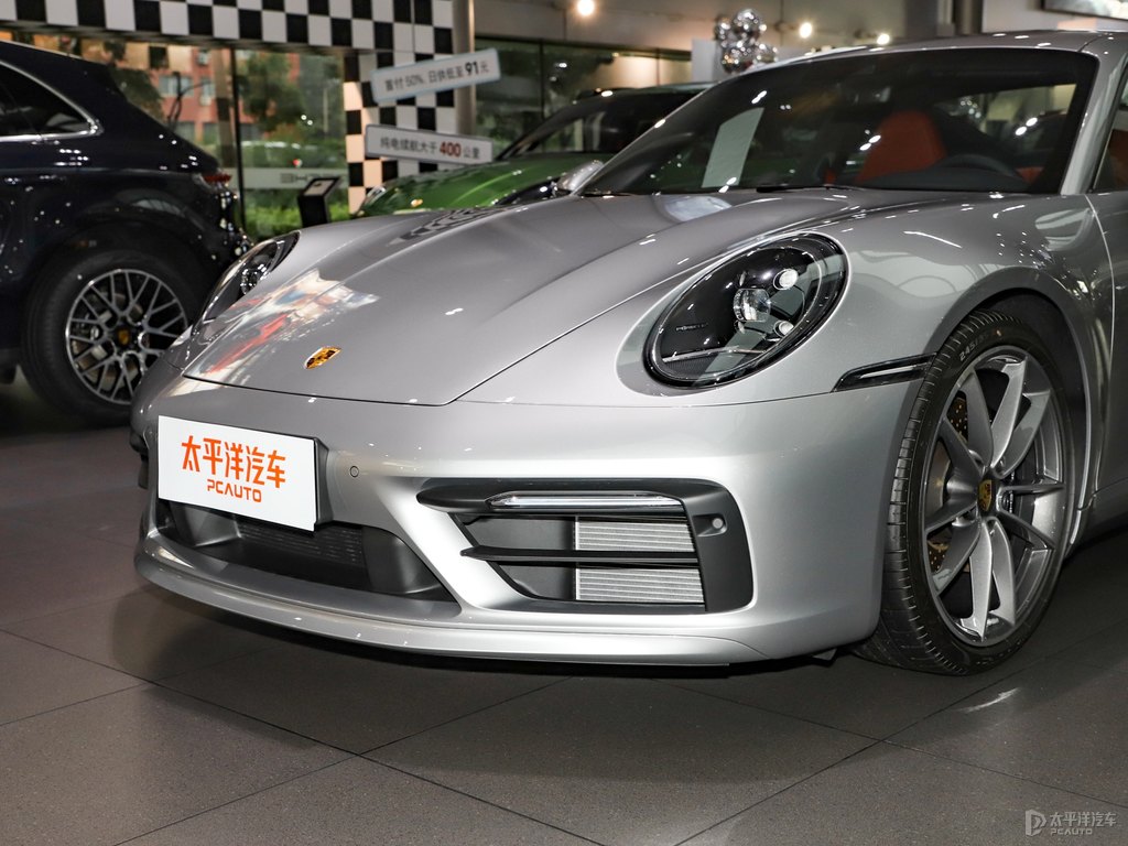 GT銀保時(shí)捷911車頭外觀圖片