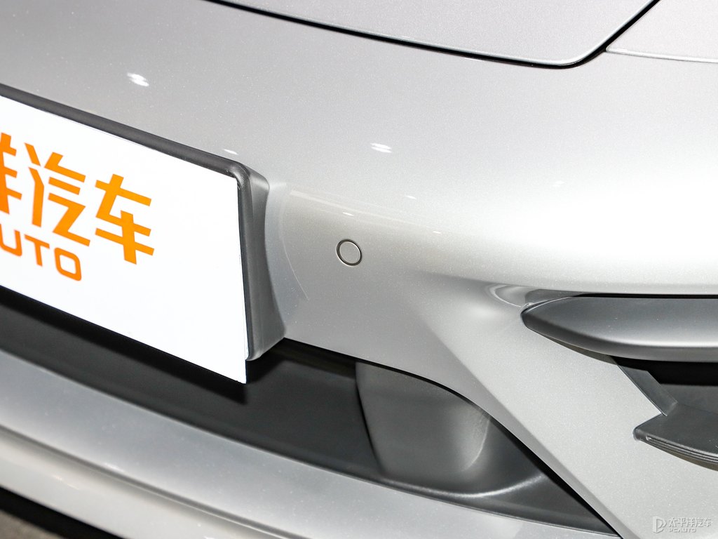 GT銀保時捷911車頭外觀圖片