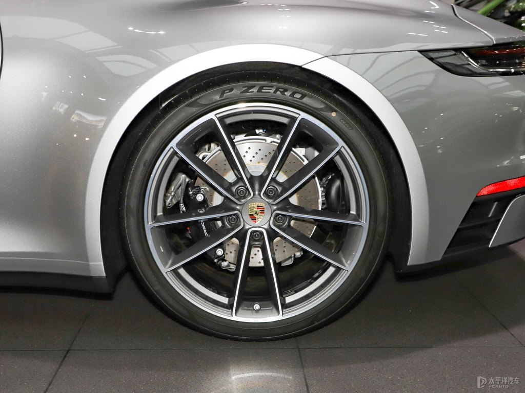 GT銀保時(shí)捷911車身外觀圖片