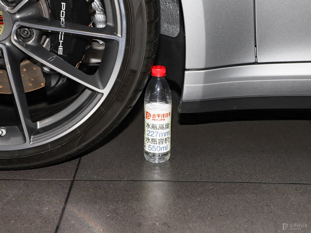 GT銀保時(shí)捷911車身外觀圖片