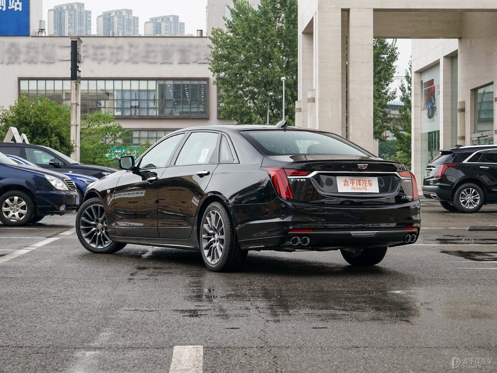 瑪雅黑凱迪拉克CT6整車外觀外觀圖片