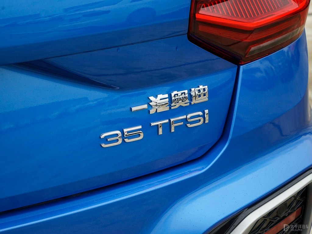 奧迪Q2L車尾外觀圖片