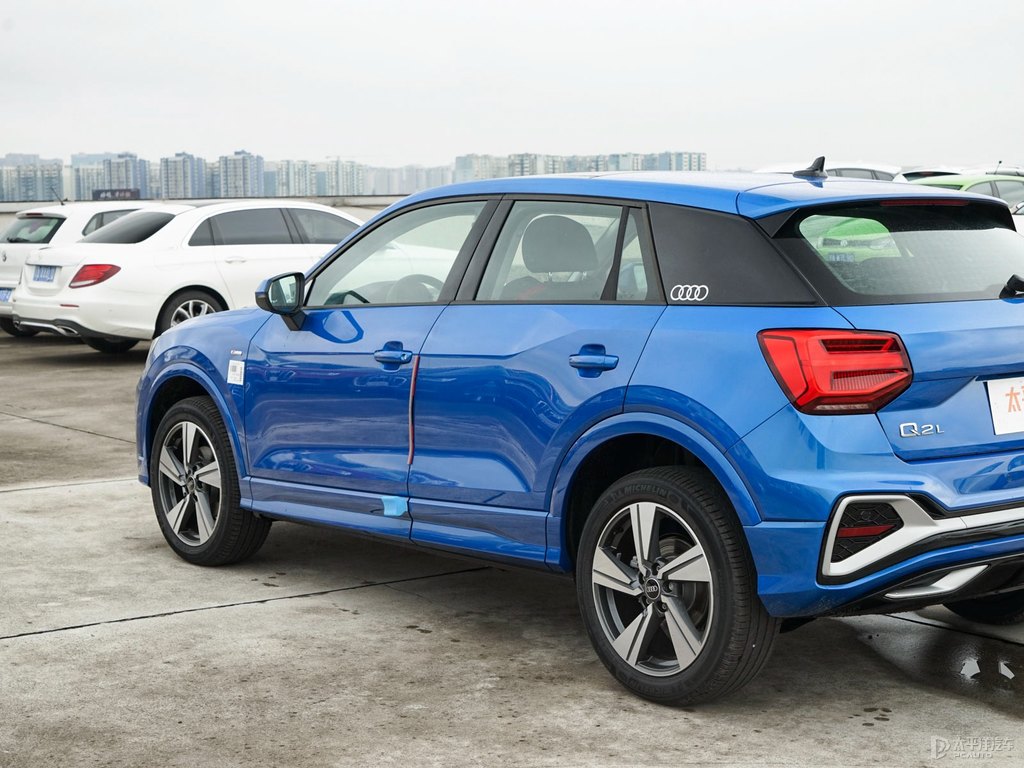 奧迪Q2L車身外觀圖片