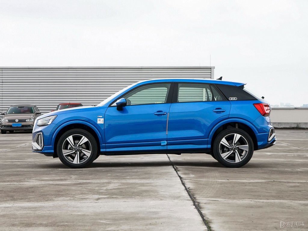 奧迪Q2L整車外觀外觀圖片